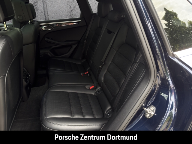 Porsche  Macan S