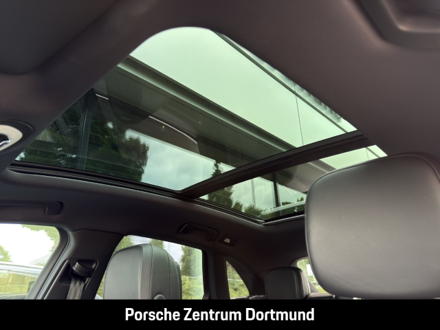 Porsche  Macan S