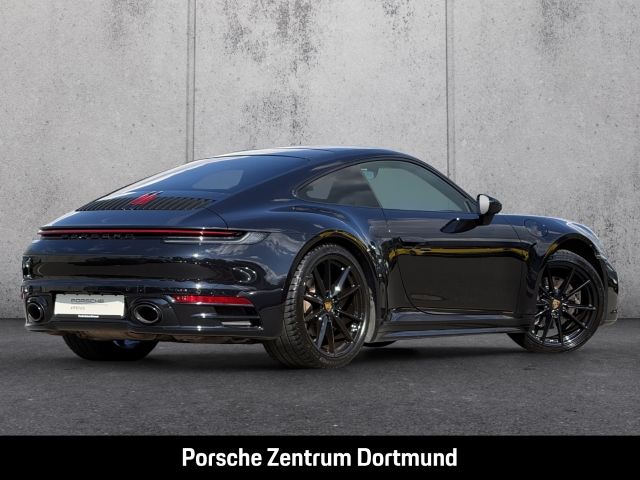 Porsche 992 (911) Carrera