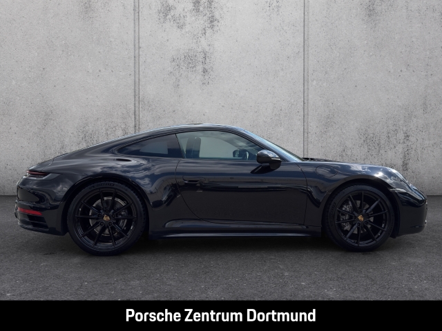 Porsche 992 (911) Carrera