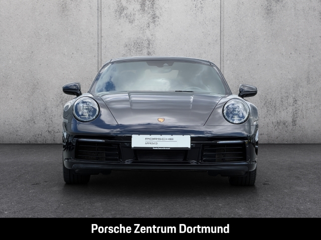 Porsche 992 (911) Carrera