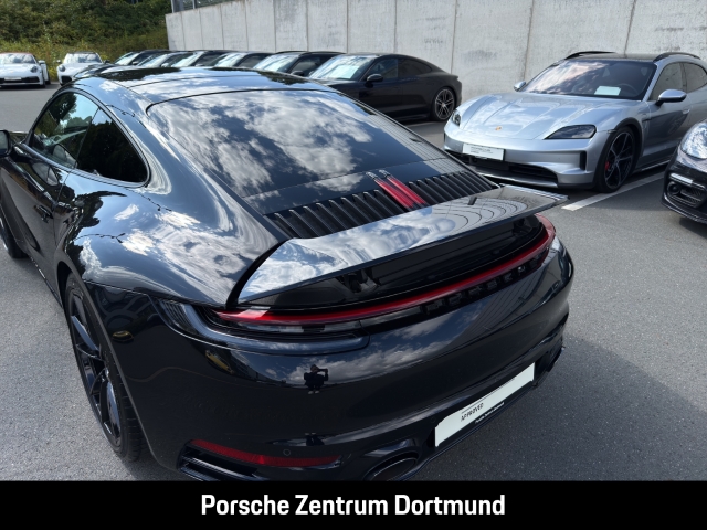 Porsche 992 (911) Carrera
