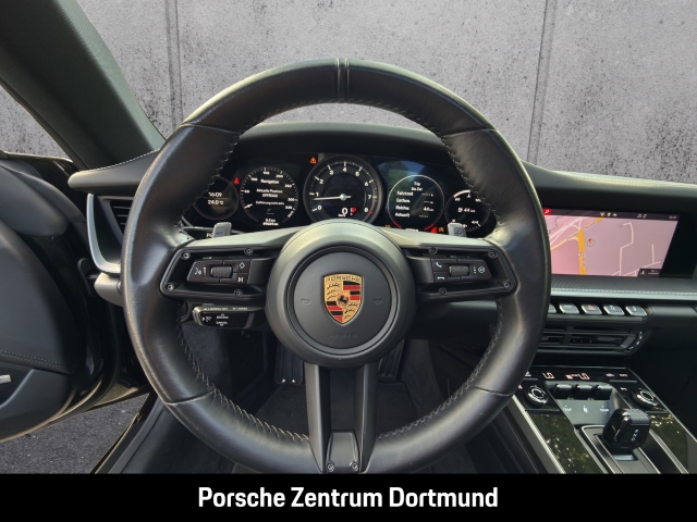 Porsche 992 (911) Carrera