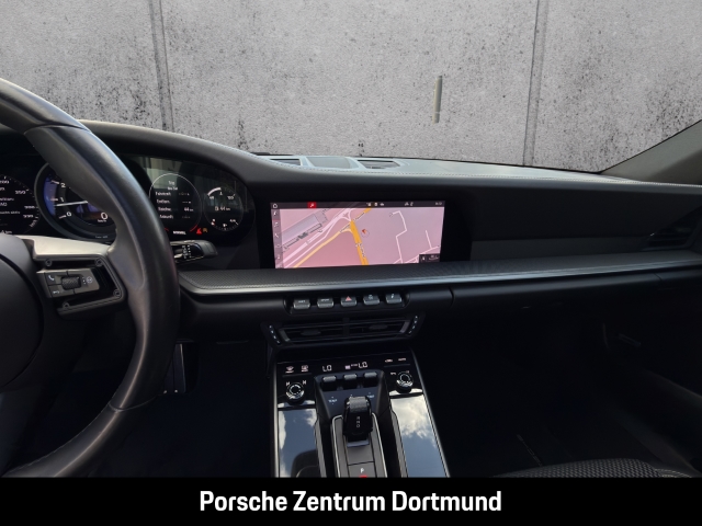 Porsche 992 (911) Carrera