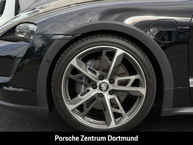 Porsche Taycan 4 Cross Turismo
