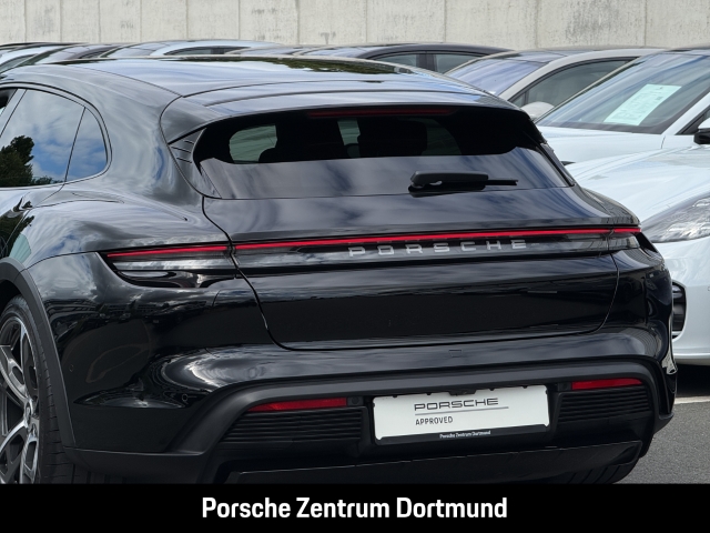 Porsche Taycan 4 Cross Turismo