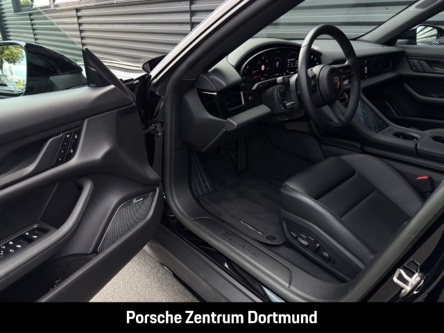 Porsche Taycan 4 Cross Turismo