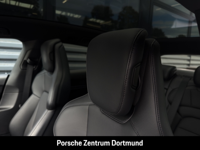 Porsche Taycan 4 Cross Turismo