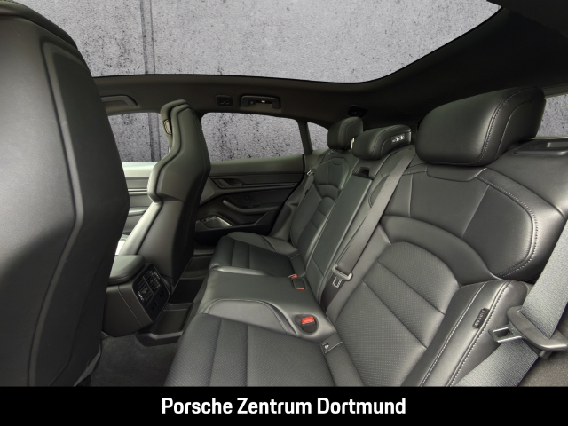 Porsche Taycan 4 Cross Turismo