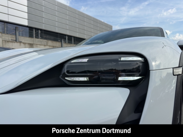 Porsche Taycan 4 Cross Turismo
