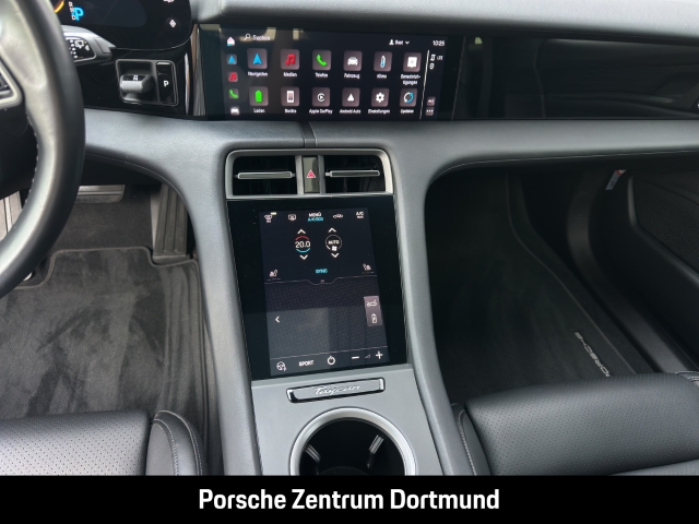 Porsche Taycan 4 Cross Turismo