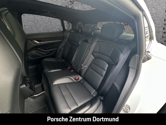 Porsche Taycan 4 Cross Turismo