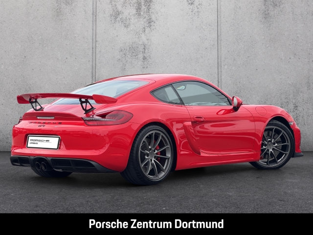 Porsche Cayman GT4