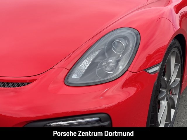 Porsche Cayman GT4