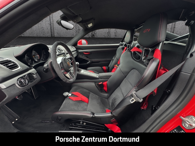 Porsche Cayman GT4