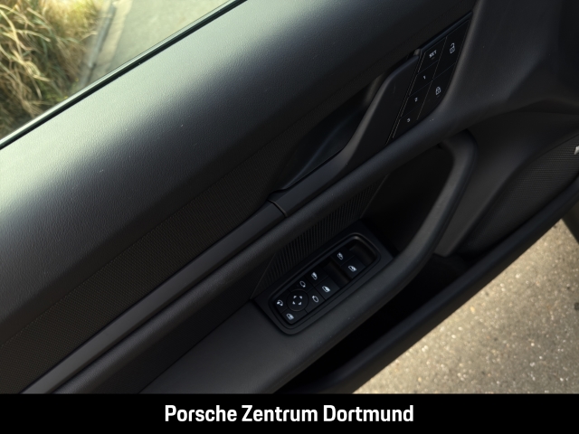 Porsche Taycan 4S
