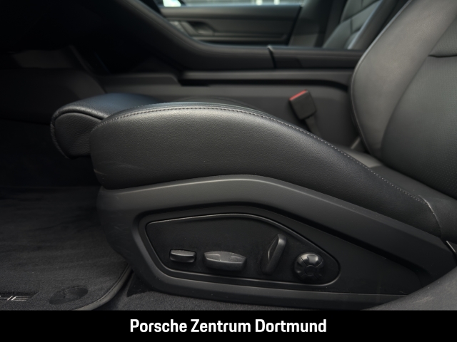 Porsche Taycan 4S
