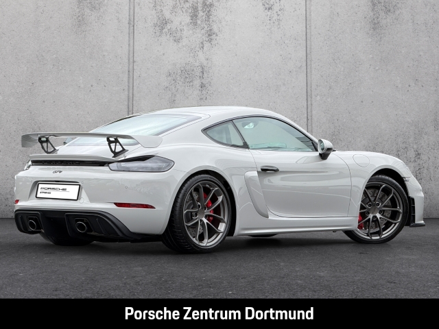 Porsche Cayman 718 GT4