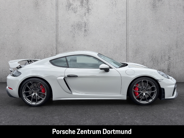 Porsche Cayman 718 GT4
