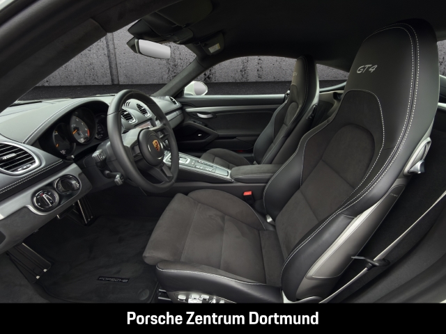 Porsche Cayman 718 GT4