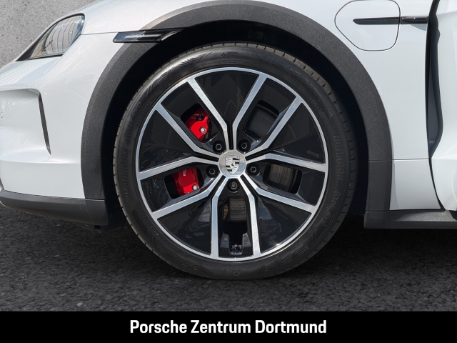 Porsche Taycan 4S Cross Turismo