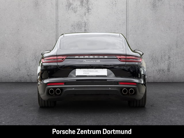 Porsche Panamera 4S