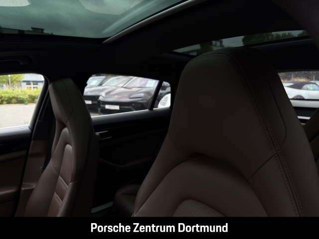 Porsche Panamera 4S