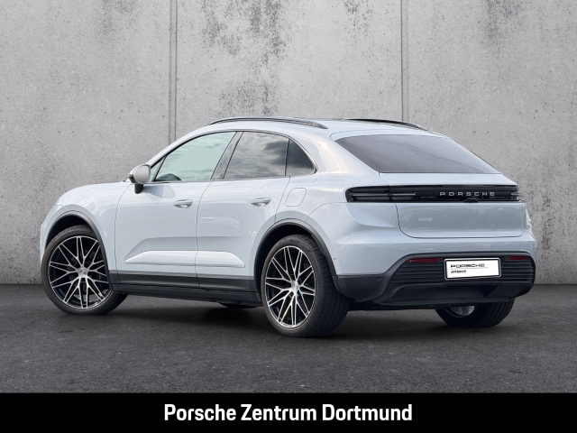 Porsche  Macan