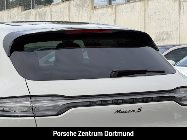 Porsche  Macan S