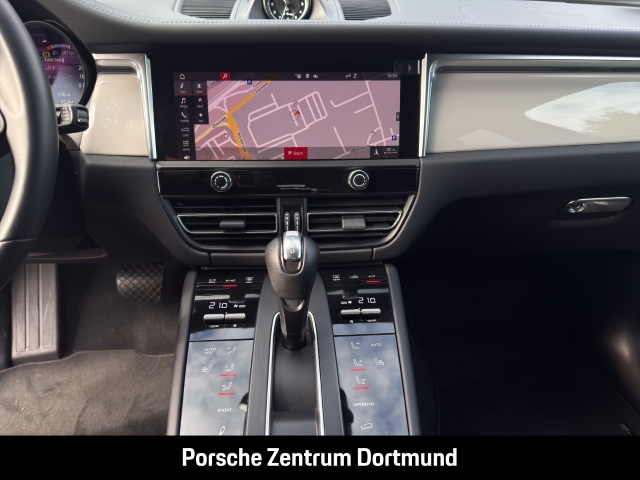 Porsche  Macan S