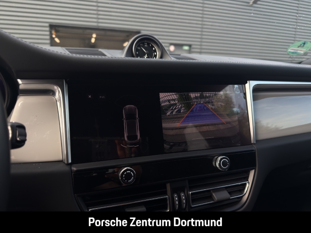 Porsche  Macan S