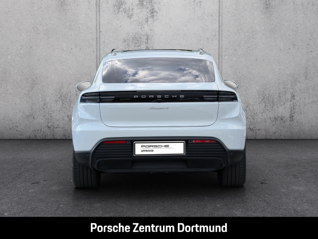 Porsche Macan 4