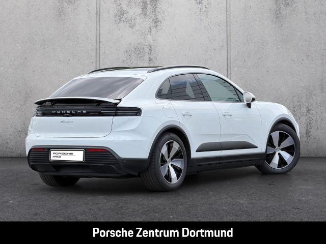 Porsche Macan 4