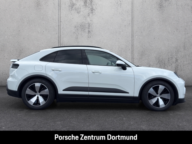 Porsche Macan 4