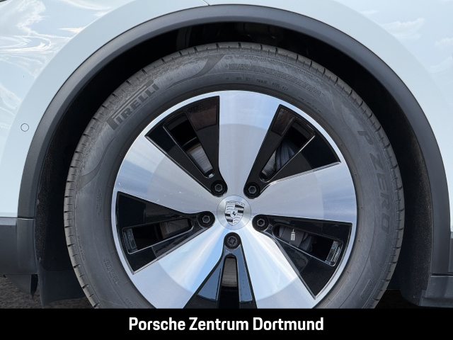 Porsche Macan 4