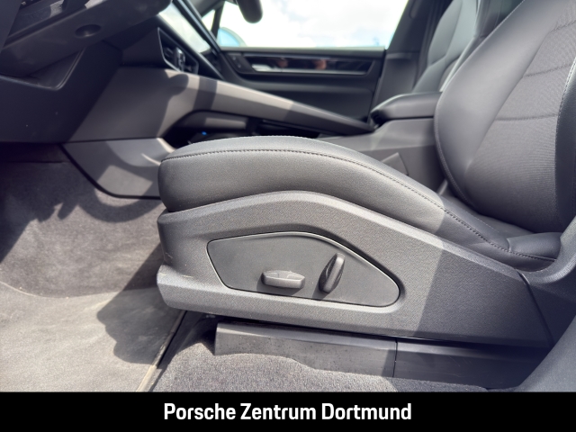 Porsche Macan 4