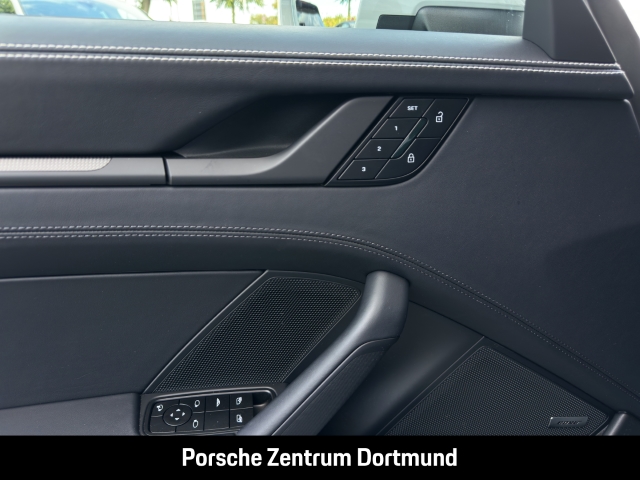 Porsche 992 -2 (911) Carrera 4S Cabriolet