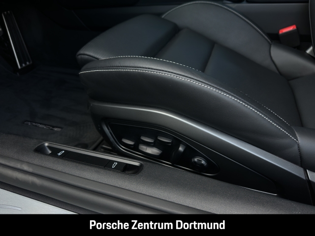 Porsche 992 -2 (911) Carrera 4S Cabriolet
