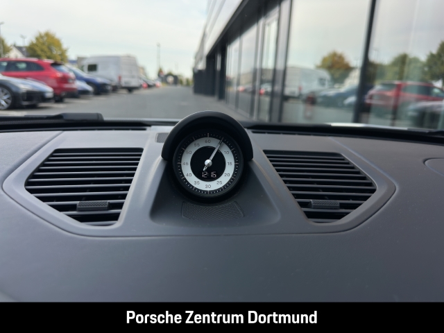 Porsche 992 -2 (911) Carrera 4S Cabriolet