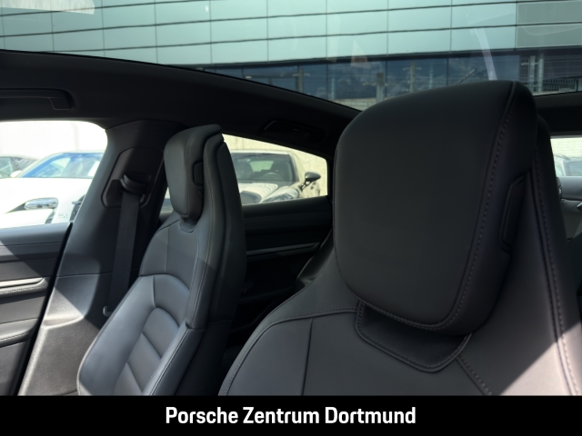 Porsche Taycan 4S