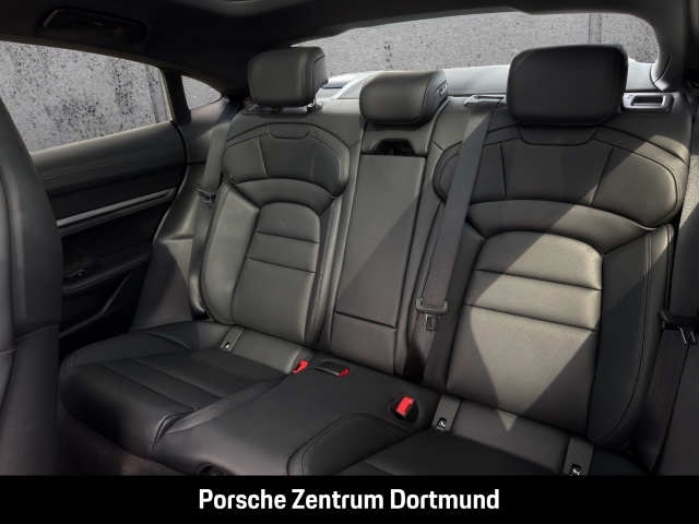 Porsche Taycan 4S