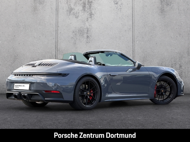 Porsche 992 -2 (911) Carrera 4 GTS Cabriolet