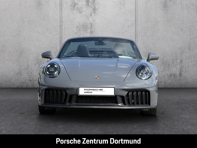 Porsche 992 -2 (911) Carrera 4 GTS Cabriolet