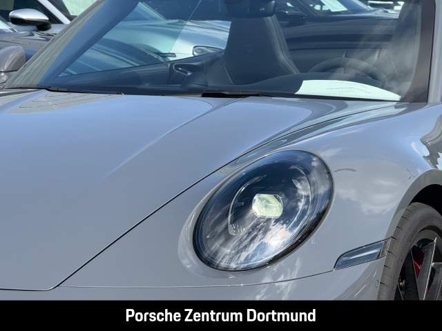 Porsche 992 -2 (911) Carrera 4 GTS Cabriolet