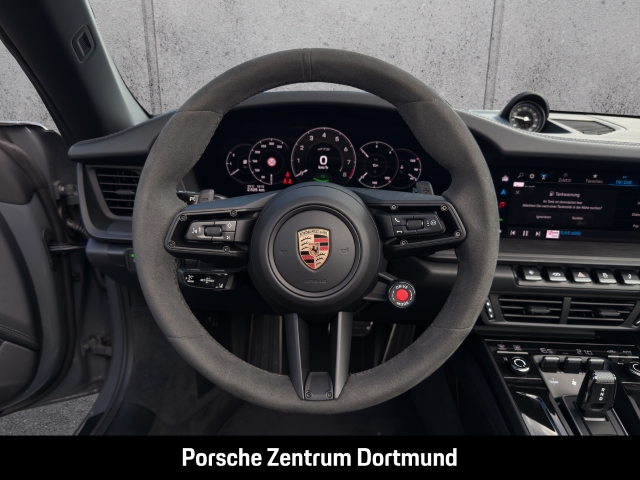Porsche 992 -2 (911) Carrera 4 GTS Cabriolet