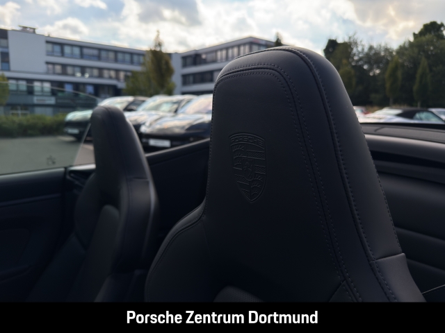 Porsche 992 -2 (911) Carrera 4 GTS Cabriolet