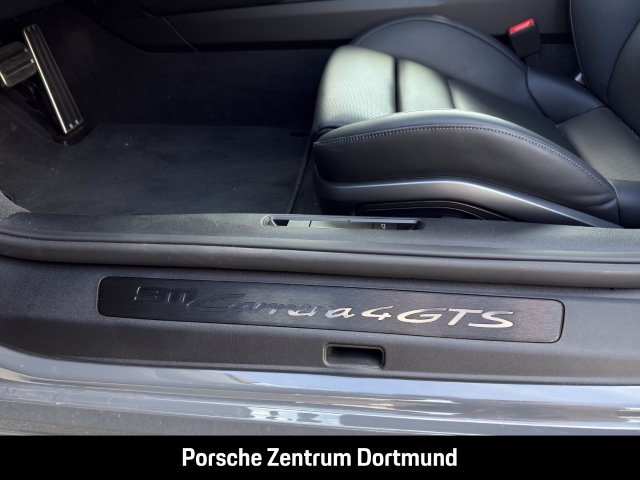 Porsche 992 -2 (911) Carrera 4 GTS Cabriolet
