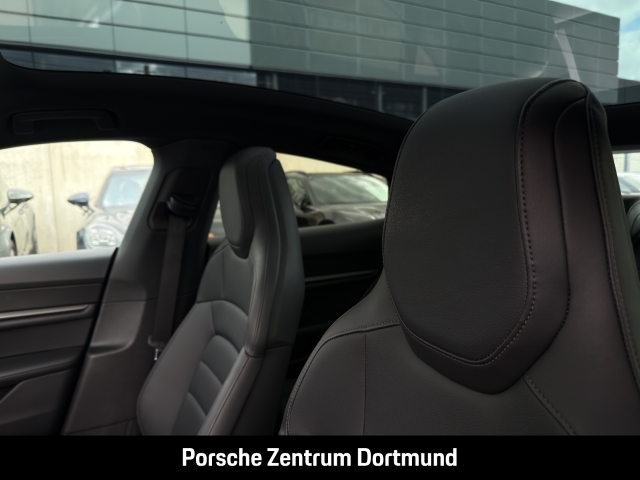 Porsche  Taycan