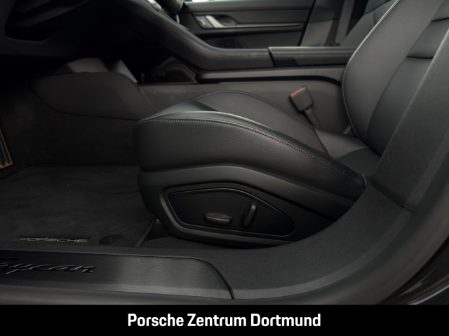 Porsche  Taycan