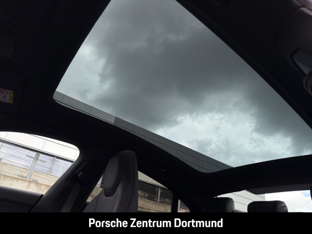 Porsche  Taycan